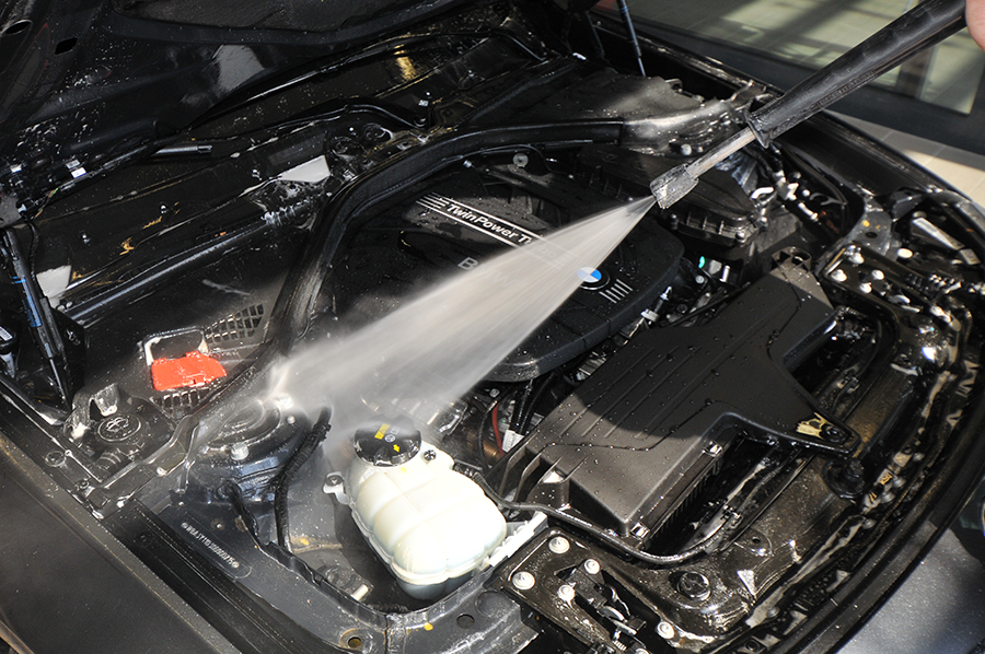 bf2467c892b7 motorraum wasser spuelen web bf2467c892b7 motorraum wasser spuelen web